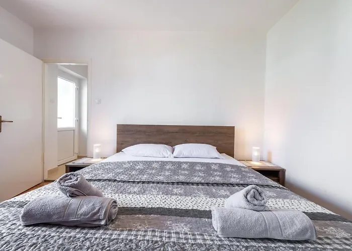 Sea Shell Apartments