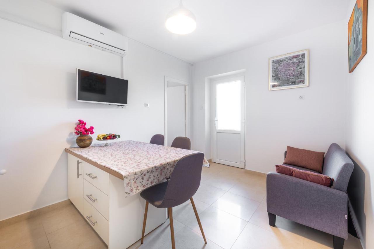 Sea Shell Apartment