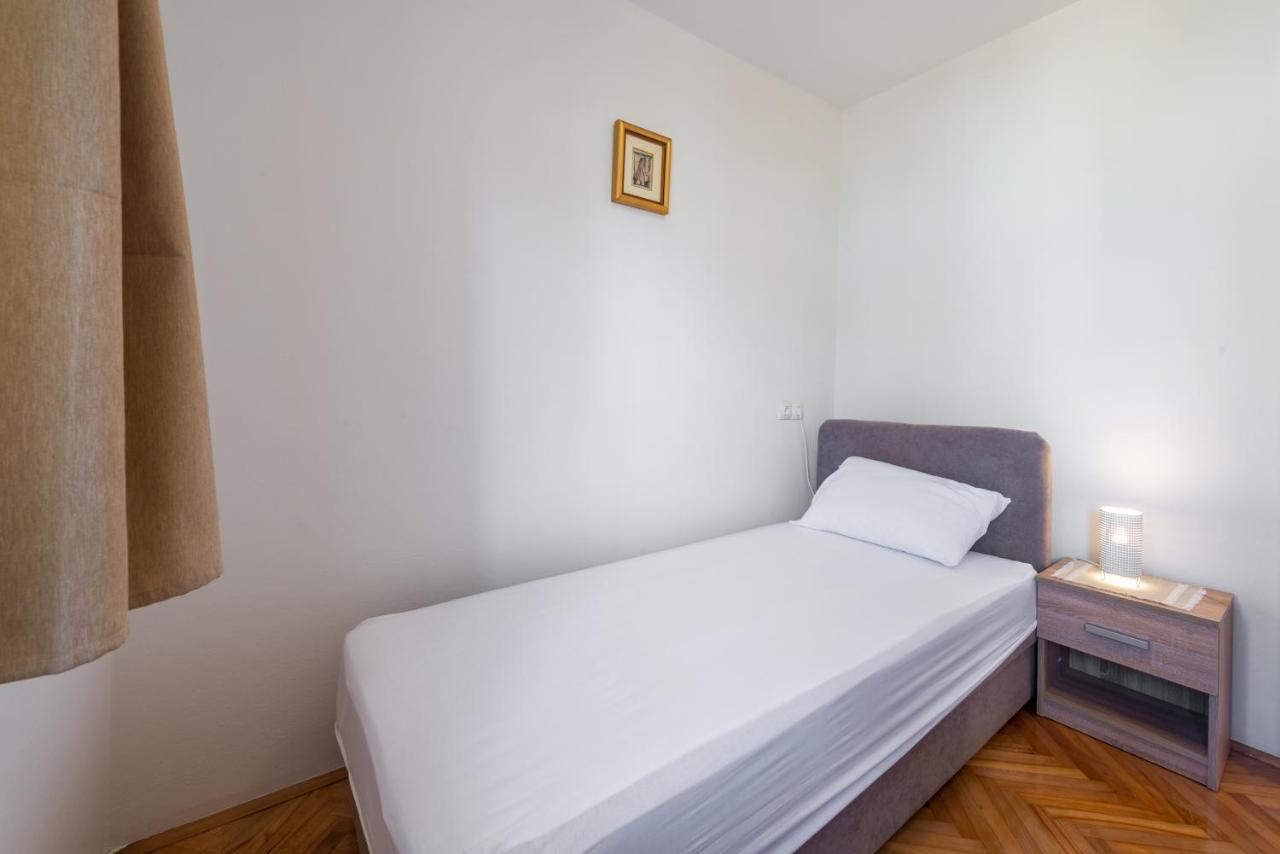 Sea Shell Apartma *